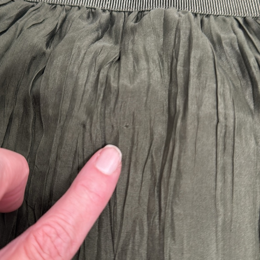 J Crew Olive Green 100% silk‎ tiered skirt, size 4 - Picture 8 of 8